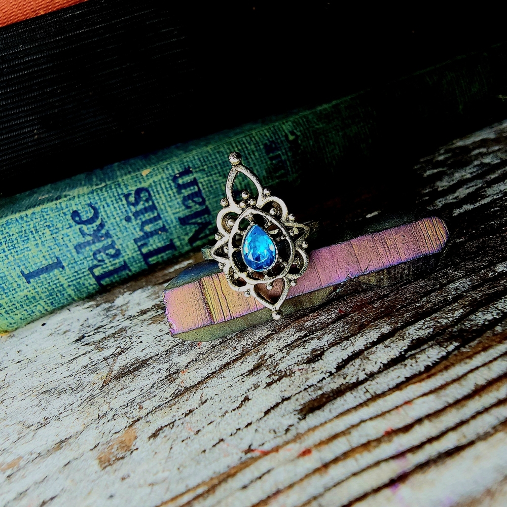 DIVINE LOVE ❤️ Silver Plated, Victorian Style Ring, Electric Blue Gem